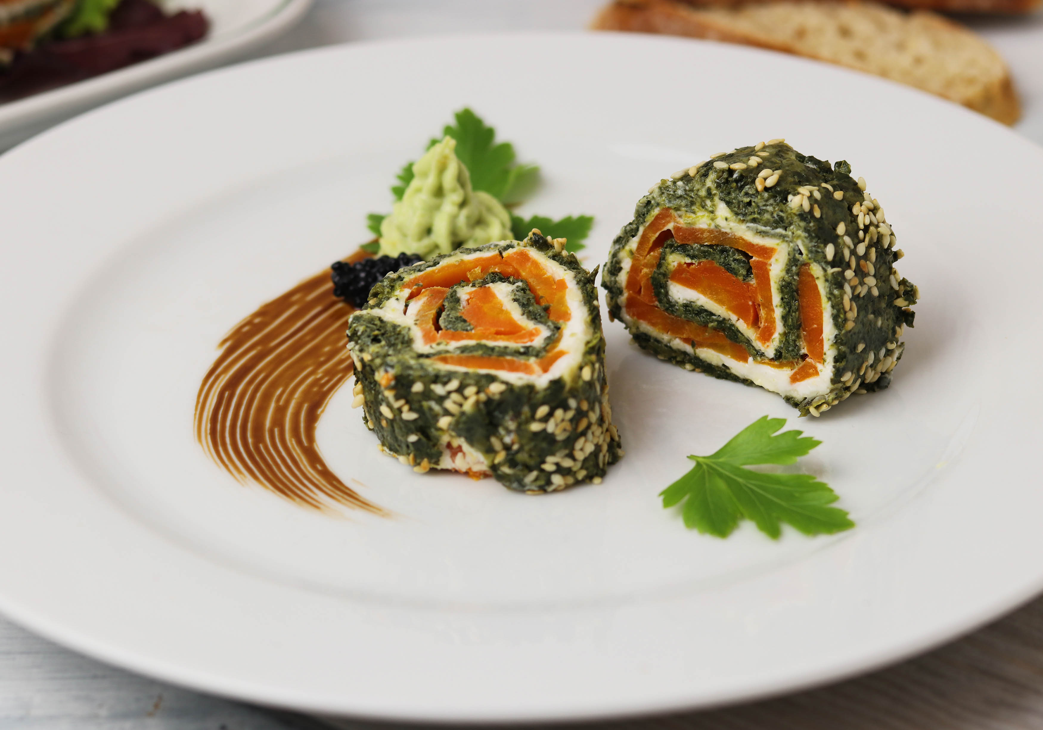 Vegan salmon spinach roll with cream cheese - Dailyvegan