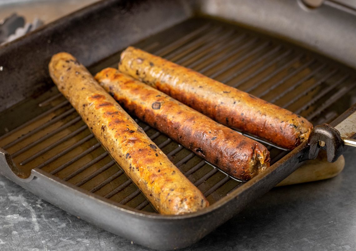 Thüringer Brat - the best German sausage! Vegan! - Dailyvegan