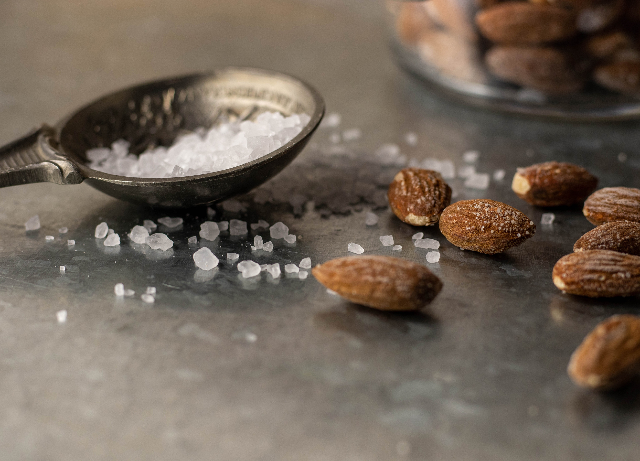Roasted salted almonds, easily homemade